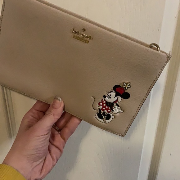 SOLD!!!  Spade Minnie Mouse crossbody/clutch - Picture 3 of 5
